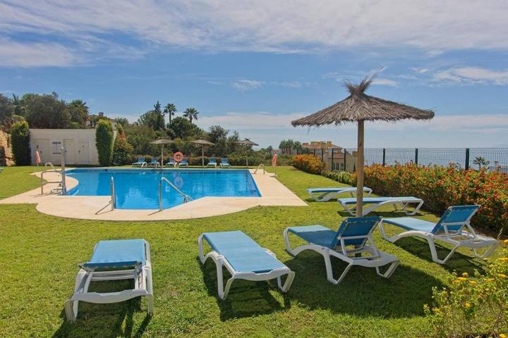 Casa rural para 7 personas, con vistas además de piscina y jardín en Manilva - 3