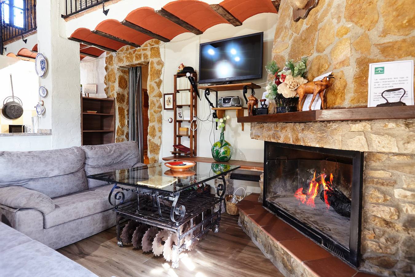 Casa rural 'Casa El Tío Patricio' con vistas al lago, piscina privada y Wi-Fi in Montillana, Provincia de Granada