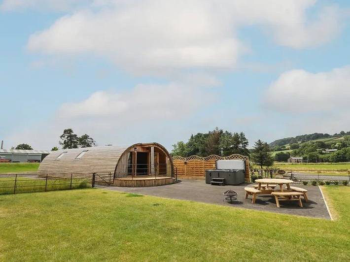 Camping de lujo para 4 personas, con jardín y vistas, Se admiten mascotas en Gales