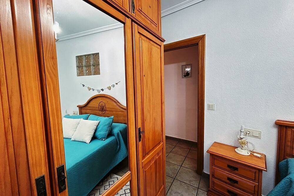 Apartamento entero, Apartamento en centro de Bogarra con vistas al pueblo y montaña in Bogarra, Sierra de Alcaraz