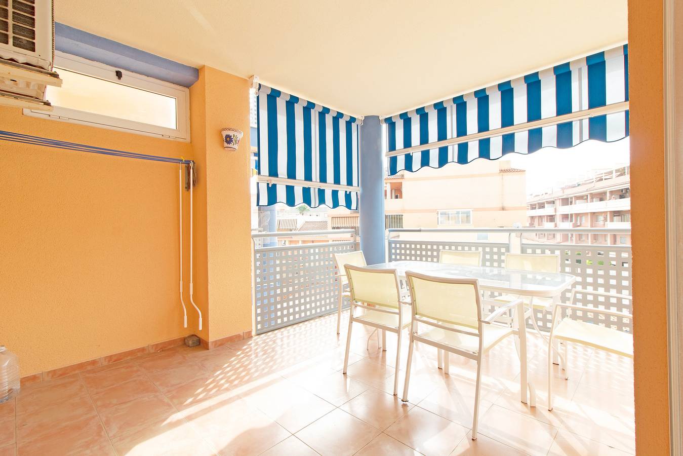 Apartamento entero, Global Vacacional: Apartamento con piscina y terraza en Canet playa in Canet de Berenguer, Costa de Valencia