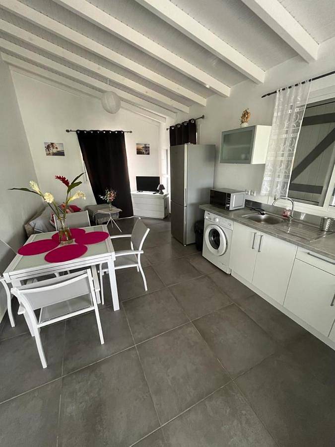 Location de vacances pour 4 personnes, avec piscine ainsi que vue et jardin dans Port-Louis (Guadeloupe) - 4