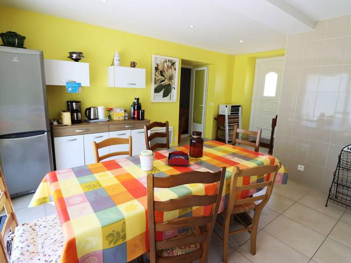 Renoviertes Landhaus mit beheiztem Pool und Haustiere erlaubt in der Nähe von Burgen in Moutiers-en-Puisaye, Auxerre und Umgebung