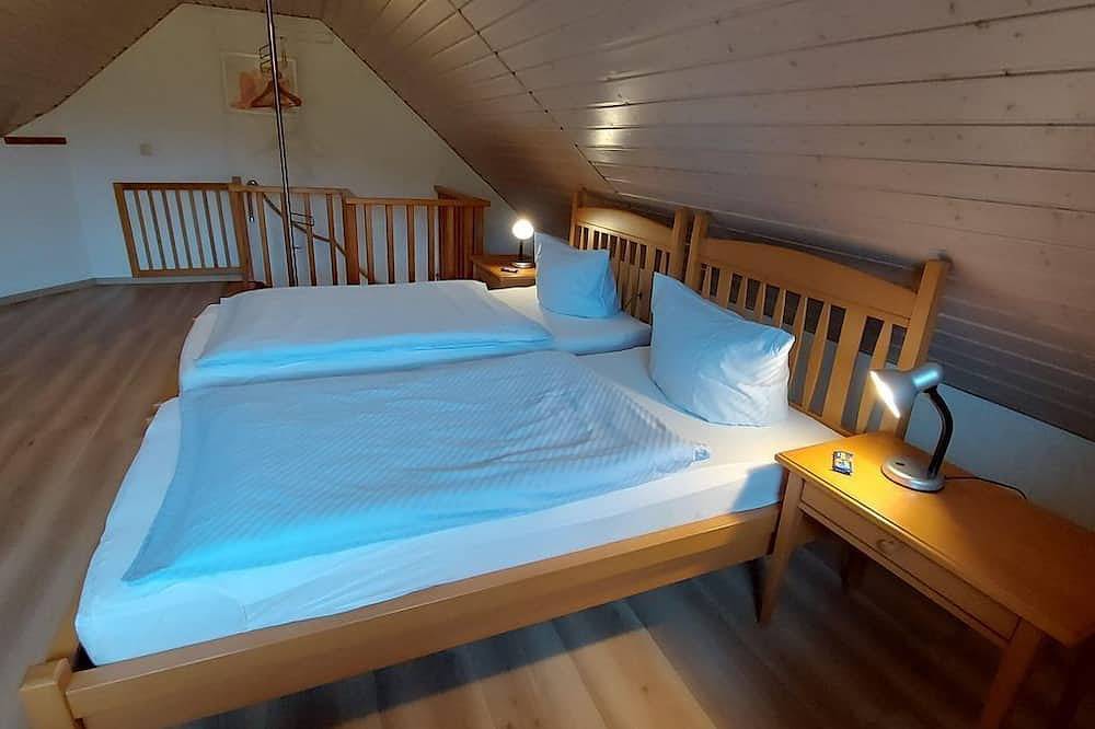 Ganze Wohnung, Ferienwohnung Pferdskopf - Ferienwohnungen Lahmenhof in Poppenhausen, Rhön-Hessen