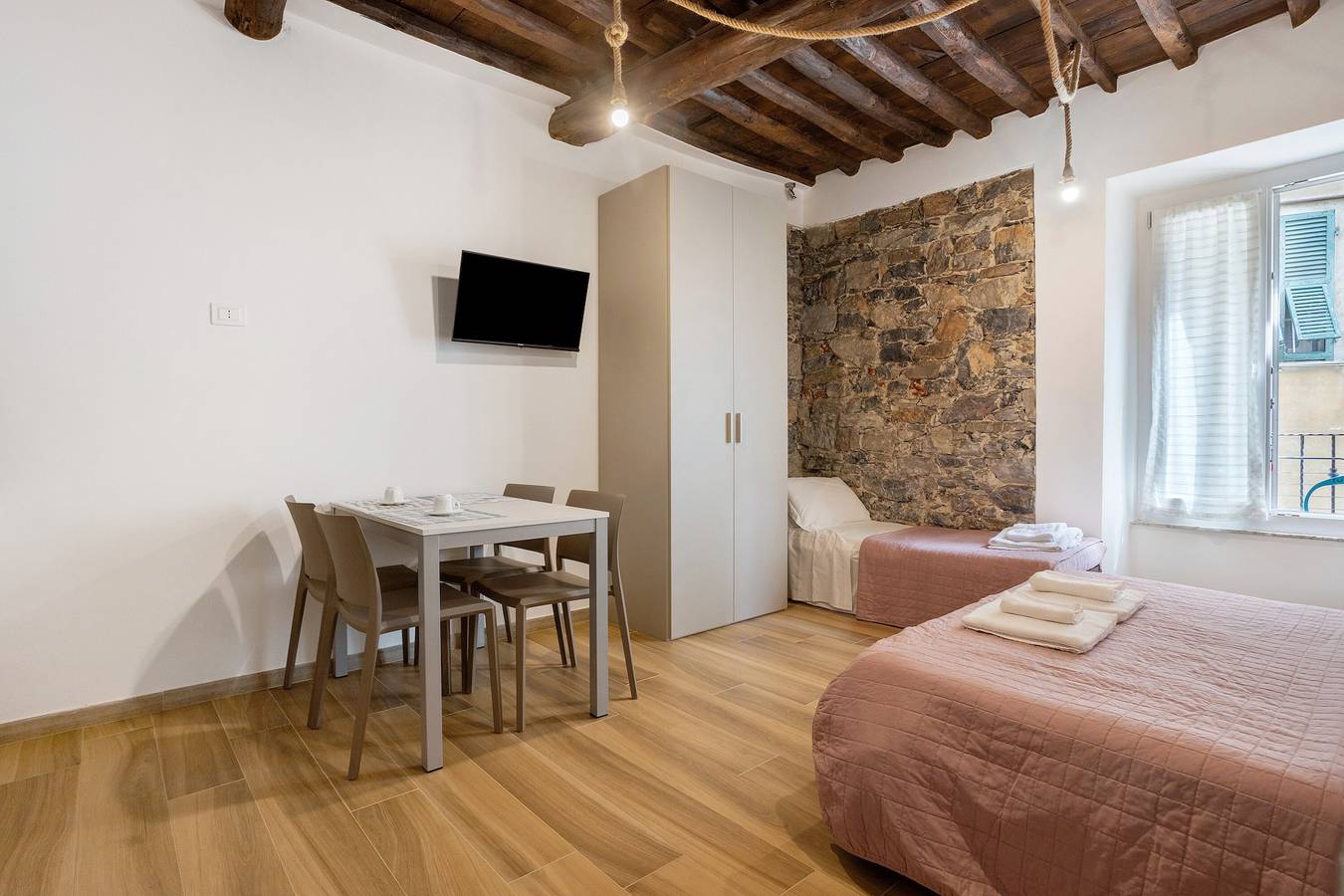 Geheel appartement, Appartement 'Matt House' met Wi-Fi en airconditioning in La Spezia (City), La Spezia