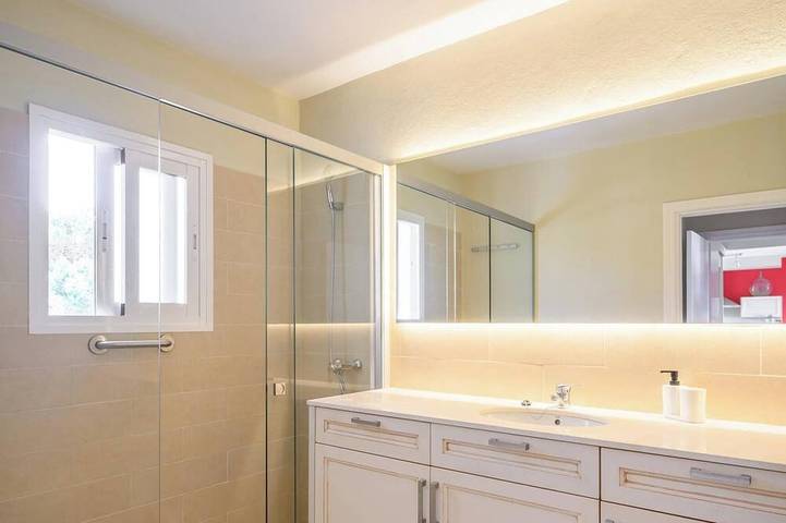 Appartement entier, Appartement 5 en première ligne de mer in Santo Tomas, Es Migjorn Gran