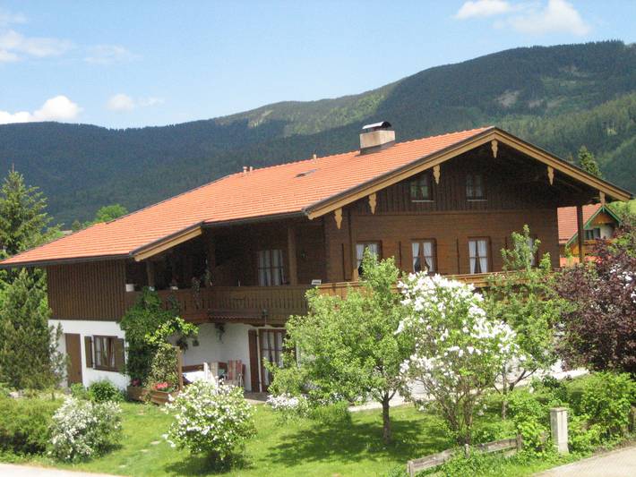 Ferienwohnung für 4 Personen, mit Balkon und Balkon/Terrasse, kinderfreundlich in Oberbayern - 3