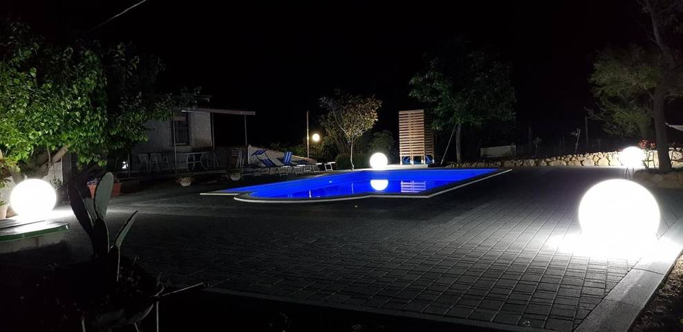 Casa vacanza per 3 persone, con Terrazza e Giardino nonché Piscina e Panorama ad Enna