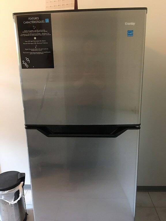 Vacation rental for 2 people, with yard in British Columbia