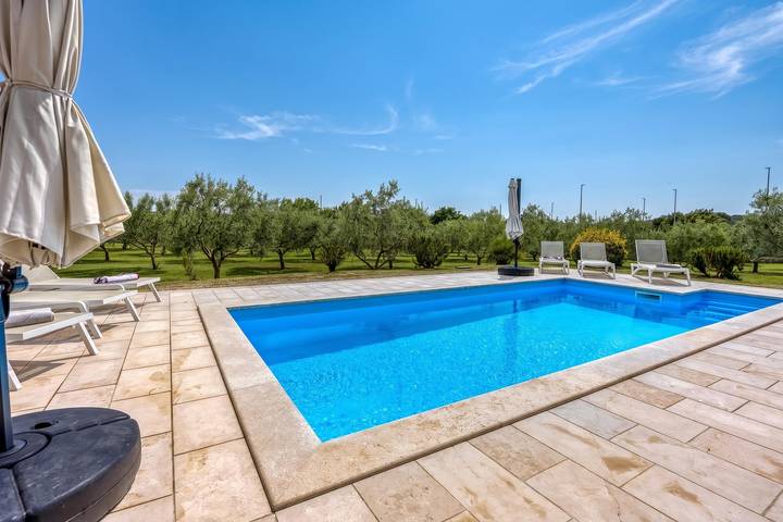 Sea View Villa Maria With Pool in Pomer, Costa sur de Istria