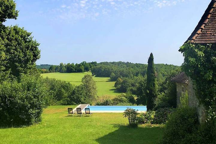 Location de vacances pour 8 personnes à Saint-Félix-de-Bourdeilles