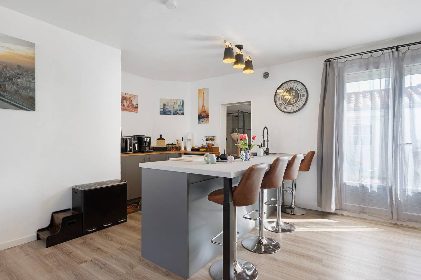 Apartamento entero, Alojamiento « L'Ensoleillé » – Centro ciudad / Estación in Les Sables-d'Olonne, Vandea