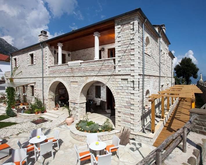 Gîte pour 3 personnes, avec vue et terrasse, animaux acceptés à Arta