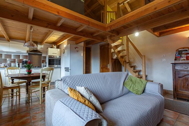 Location de vacances pour 4 personnes, avec jardin, animaux acceptés à Saint-Jean-Chambre