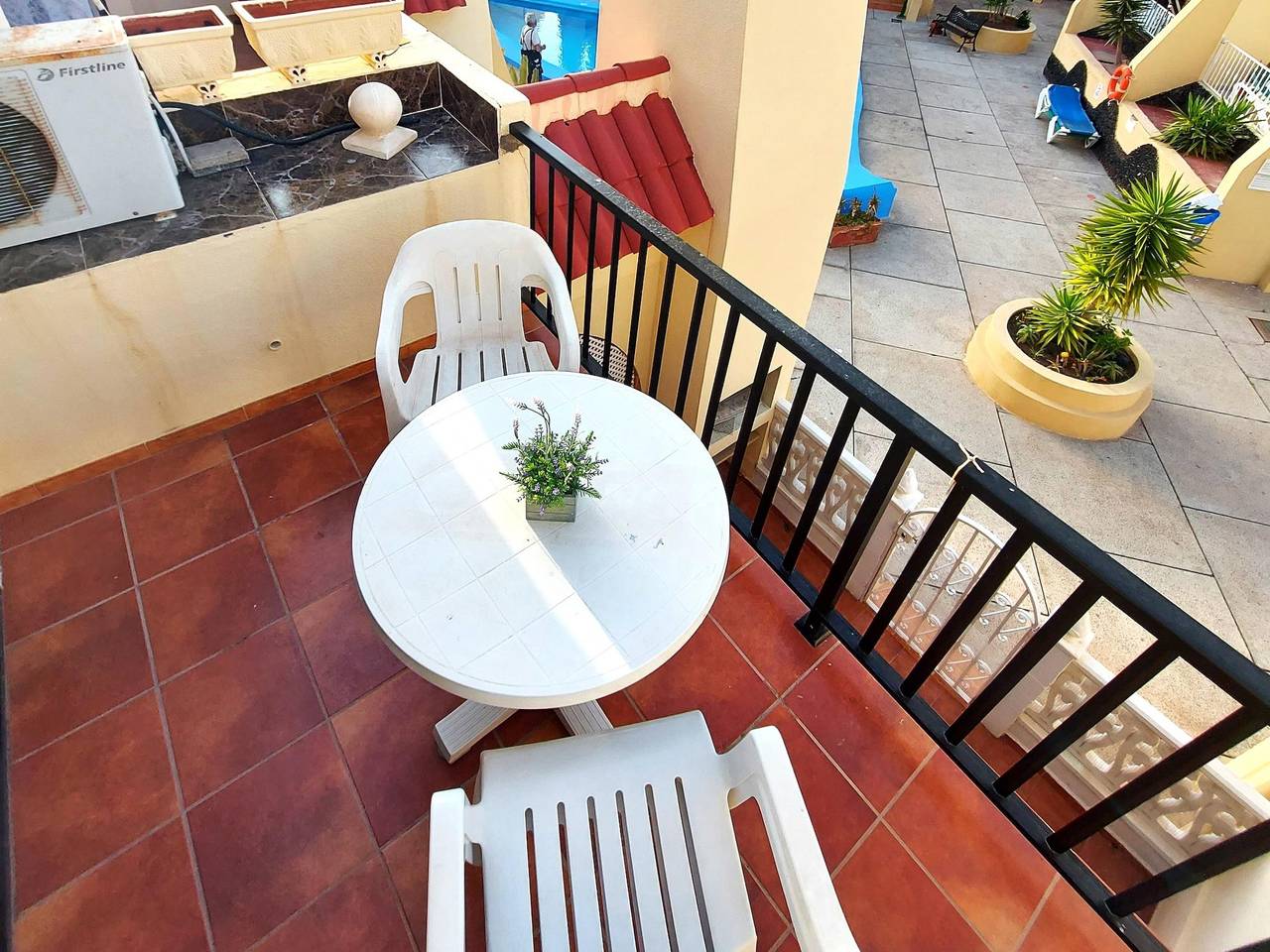 Entire holiday apartment, Mareverde Wifi Free & Pool View in San Eugenio Alto, Adeje