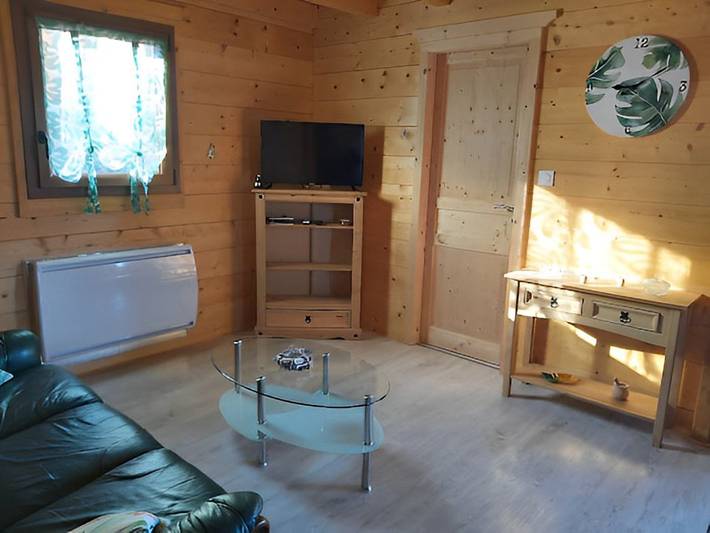 Chalet pour 4 personnes, avec terrasse, animaux acceptés dans le Jura - 2