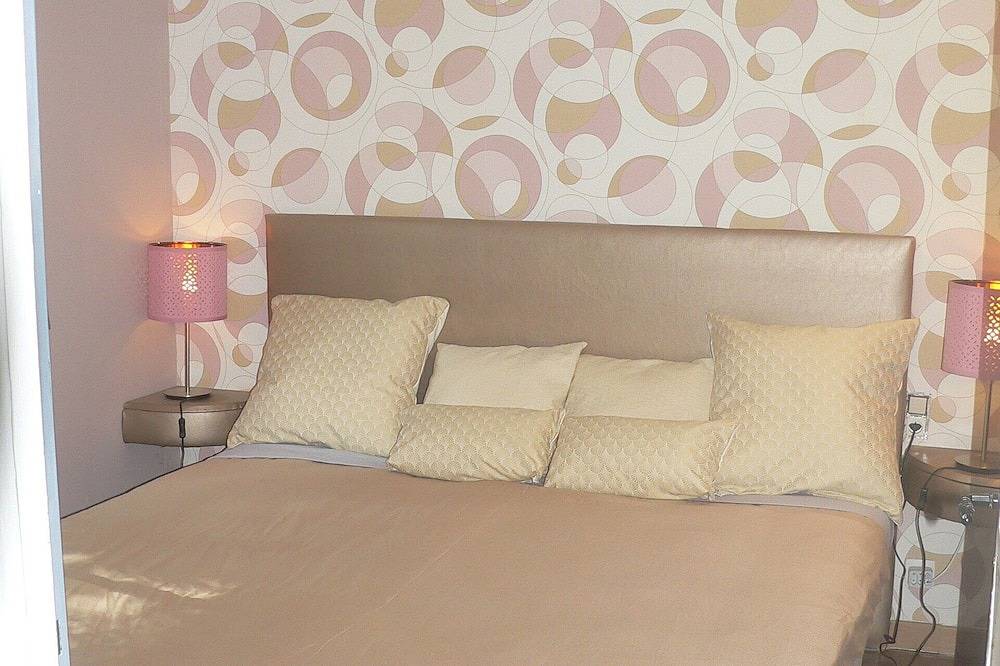 Appartamento intero, Liège center, saint Lambert, apartment for 2, 5 minutes from st Lambert station  in Liegi, Liegi e dintorni
