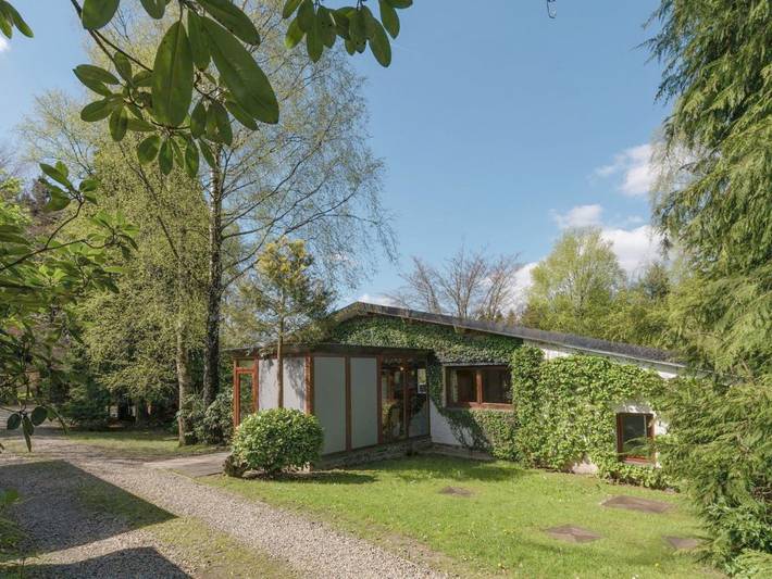 Location de vacances pour 14 personnes, avec terrasse et piscine ainsi que sauna et jardin dans Ovifat - 2