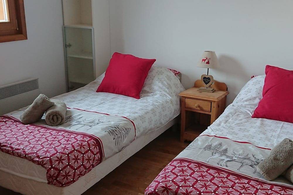 Appartement entier, Bookings Ready.Beautiful spacious apartment, 8 beds, Great location and views in La Plagne, La Plagne-Tarentaise