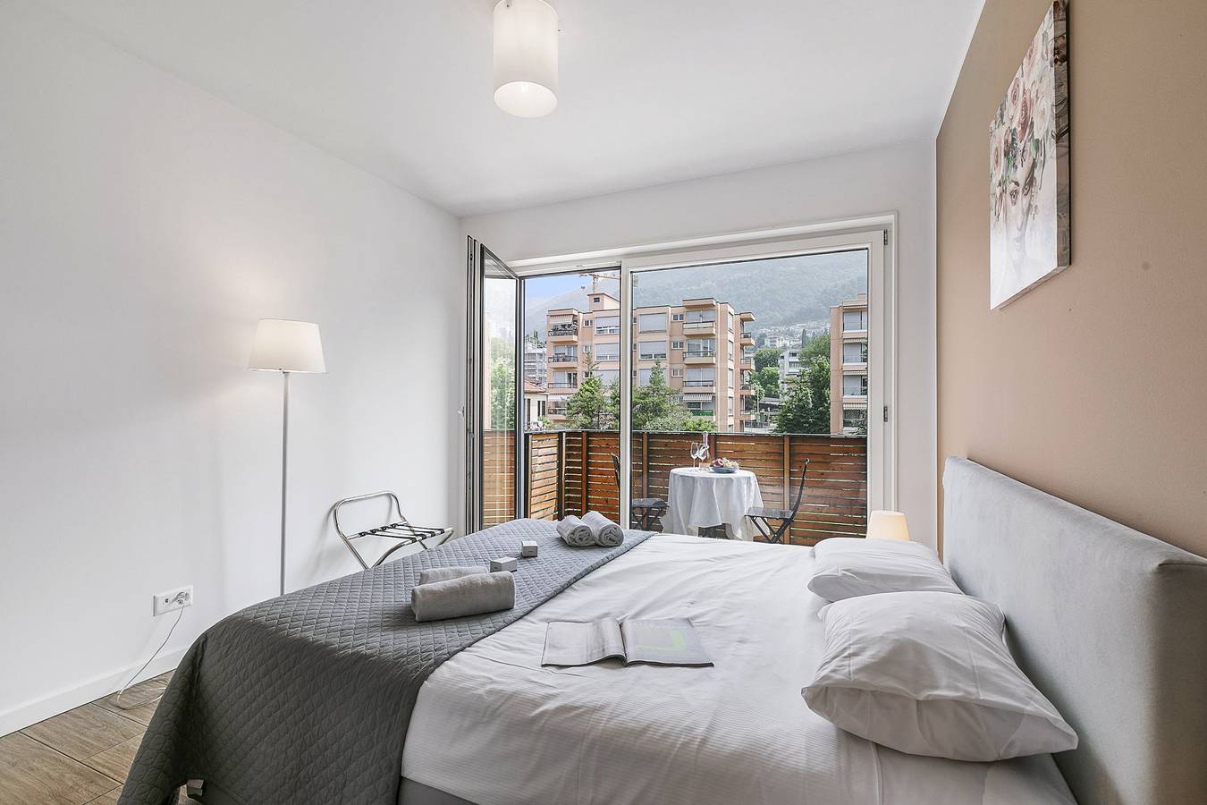 Entire apartment, Modern Viganello - San Giorgio apartment in Lugano, Lake Lugano