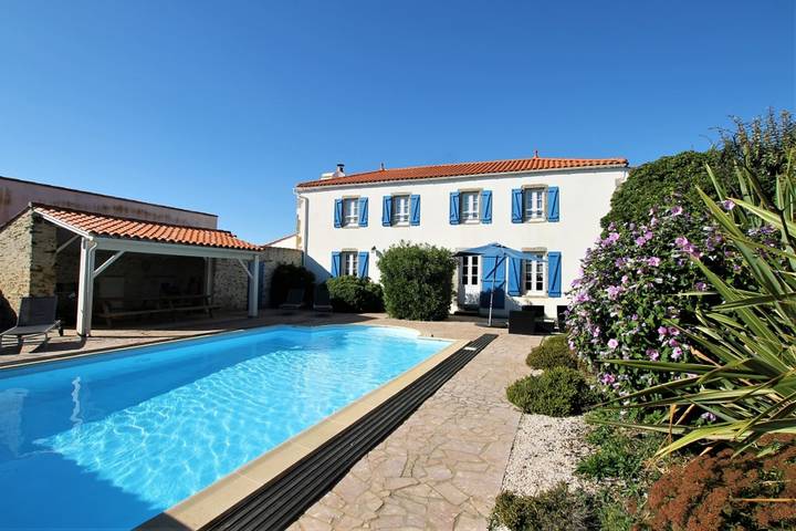 Villa pour 10 personnes, avec piscine et jardin, adapté aux familles - 1