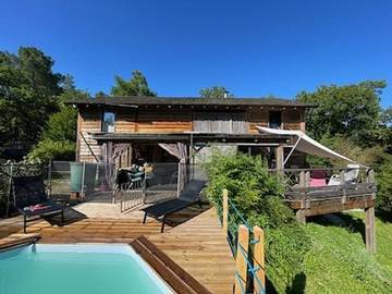 Maison de campagne pour 10 personnes, avec piscine et jardin à Sergeac