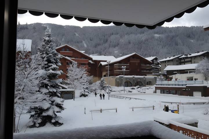 Gîte pour 6 personnes, avec balcon dans Les Carroz - 2