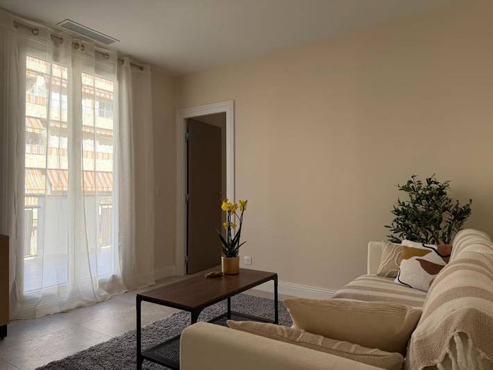 Gîte pour 4 personnes, avec terrasse dans Cathedrale Orthodoxe Saint Nicolas Nice - 3