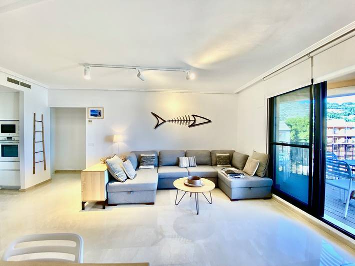 Entire apartment, Luxury apartment overlooking Javea Bay and Mountains in Jávea, Costa Blanca