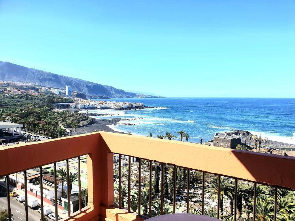 Alfa Omega (Valle-Luz) in Playa Jardin, Puerto de la Cruz