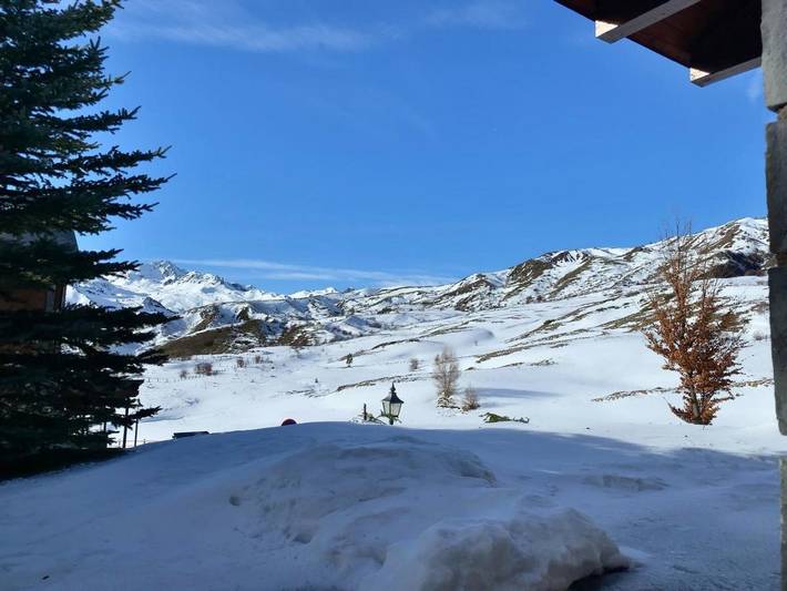 Location de vacances pour 9 personnes, avec vue ainsi que jardin et piscine dans Formigal - 4