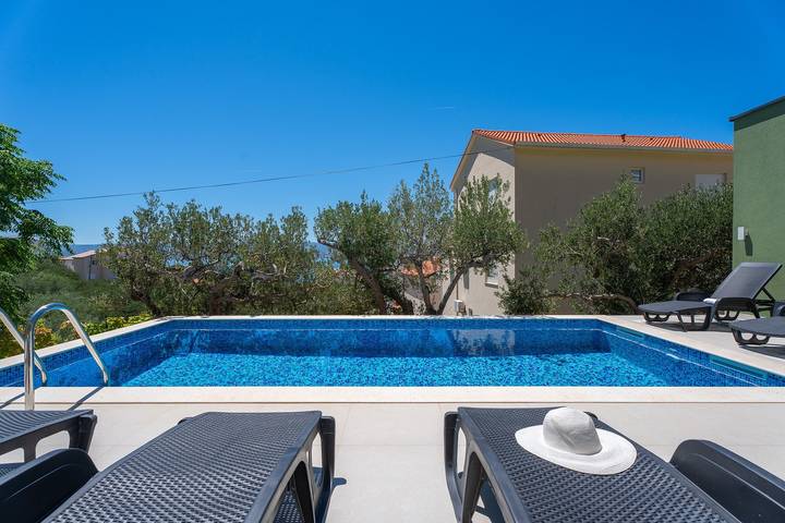 Ferienhaus mit Meerblick für 8 Personen, mit Pool und Garten, mit Haustier in Split-Dalmatien - 2