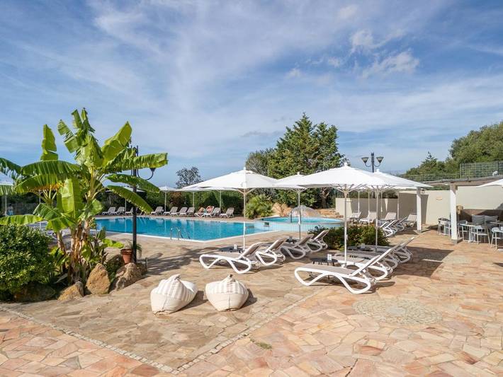 Hôtel pour 4 personnes, avec jardin ainsi que piscine et bassin pour enfant, adapté aux familles à Sant'Anna Arresi - 4