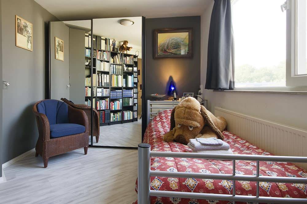 2 Schlafzimmer Haus Amsterdam / Schiphol in Amsterdam Nieuw-West, Holländische Küste