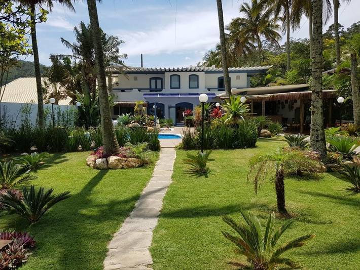 Pousadas para 2 pessoas, com jardim e piscina em Barequeçaba