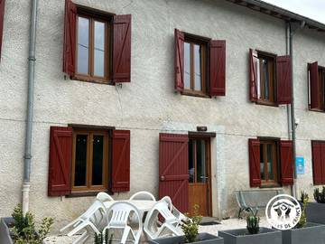 Gîte pour 5 personnes, avec jardin à Miglos