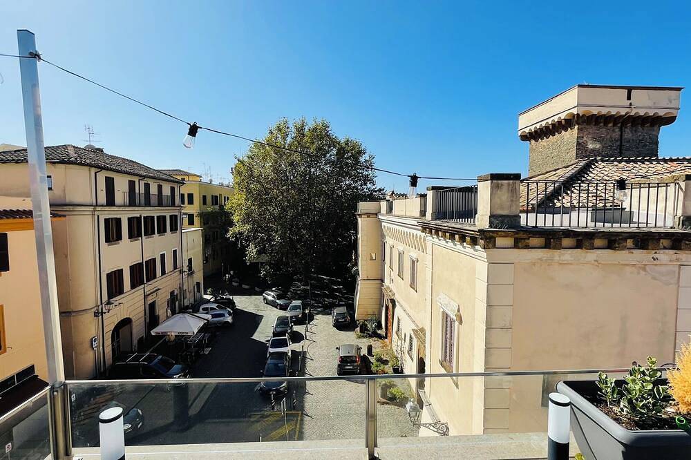 Apartamento entero, Frascati Tower B&B in Frascati, Castelli Romani
