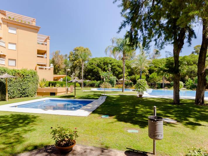 Appartamento intero, Appartamento vacanze per 3 persone con piscina in Playa De Las Redes, El Puerto de Santa Maria