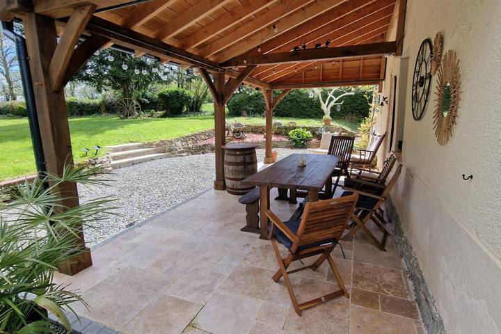 Gîte pour 6 personnes, avec Terrasse et Jardin
