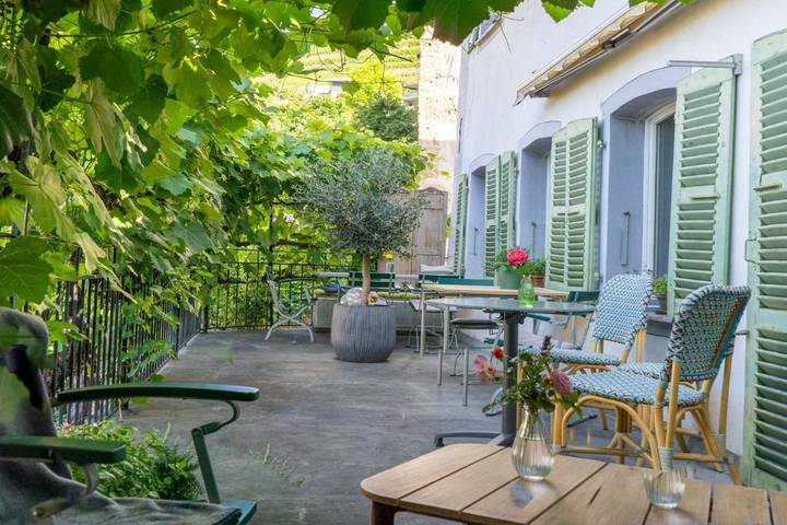 Chambre d’hôte pour 2 personnes, avec terrasse et vue à Saint-Léonard (Sion)