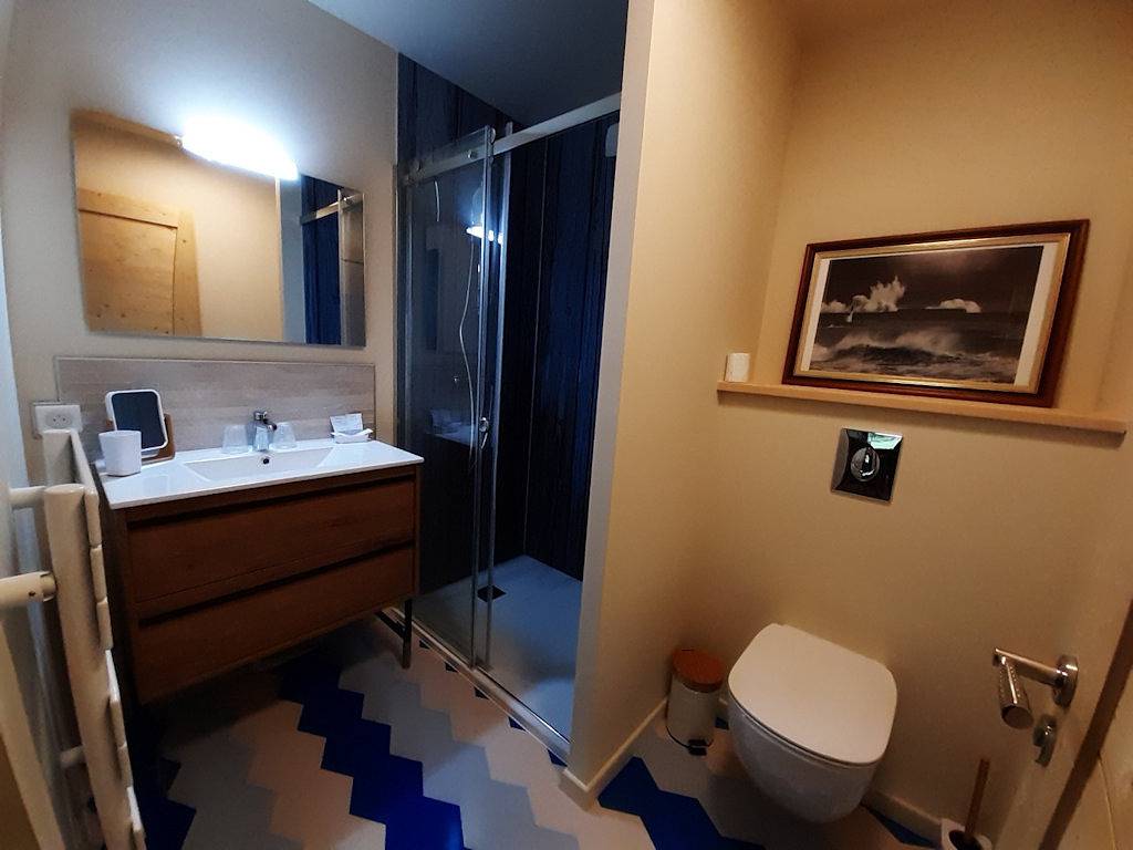 Appartement lodge -Ferme rénovée avec piscine, vue sur la Planèze in Valuéjols, Parc naturel régional des Volcans d'Auvergne