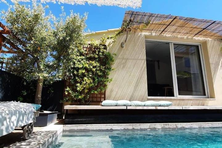 Ferienhaus für 6 Personen, mit Terrasse und Pool in Villars