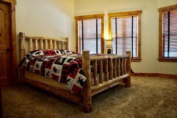 Log Cabin for 8 Guests in McCall, Valley County, Picture 4