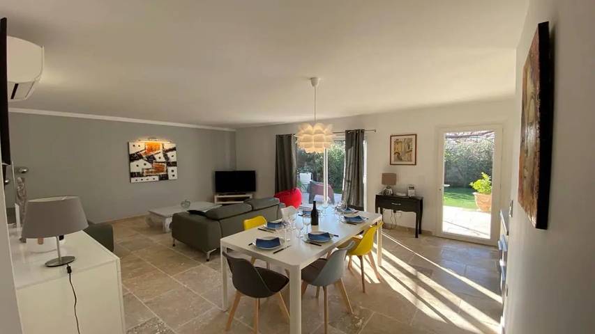 Location de vacances pour 6 personnes, avec piscine et terrasse à Tavel - 3