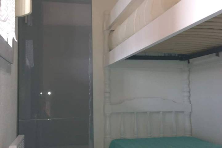 Gîte pour 4 personnes, avec terrasse et jardin dans Plage Miramar - 3