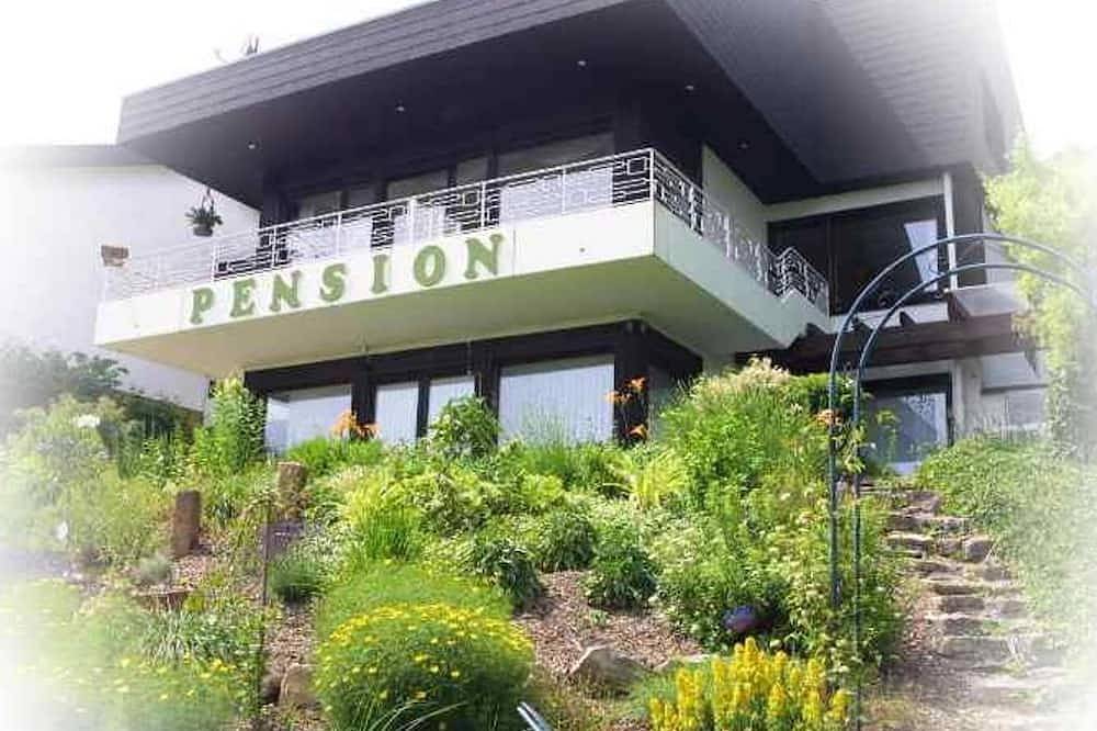 Single room with shower/Wc - Pension Henriette in Gleiszellen-Gleishorbach, Südliche Weinstraße