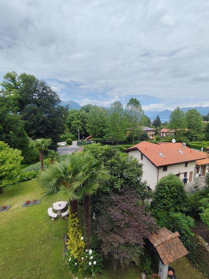 Ferienwohnung für 7 Personen, mit Terrasse und Seeblick sowie Garten