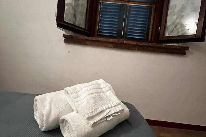 Large apartment in farmhouse with swimming pool. Between the countryside and the sea in Castagneto Carducci, Etruscan Coast