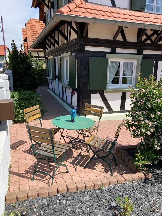 Double Room with Private Bathroom in Offendorf, Nord de l'Alsace