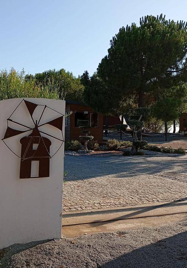 Location de vacances pour 2 personnes, avec terrasse et vue ainsi que piscine et jardin dans Montemor-o-Novo - 3